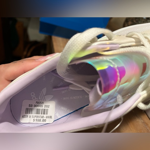 Womens Adidas iridescent superstar shoes - Picture 5 of 9